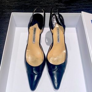 Authentic Manolo Blahnik Carolyne Classic slingback heel